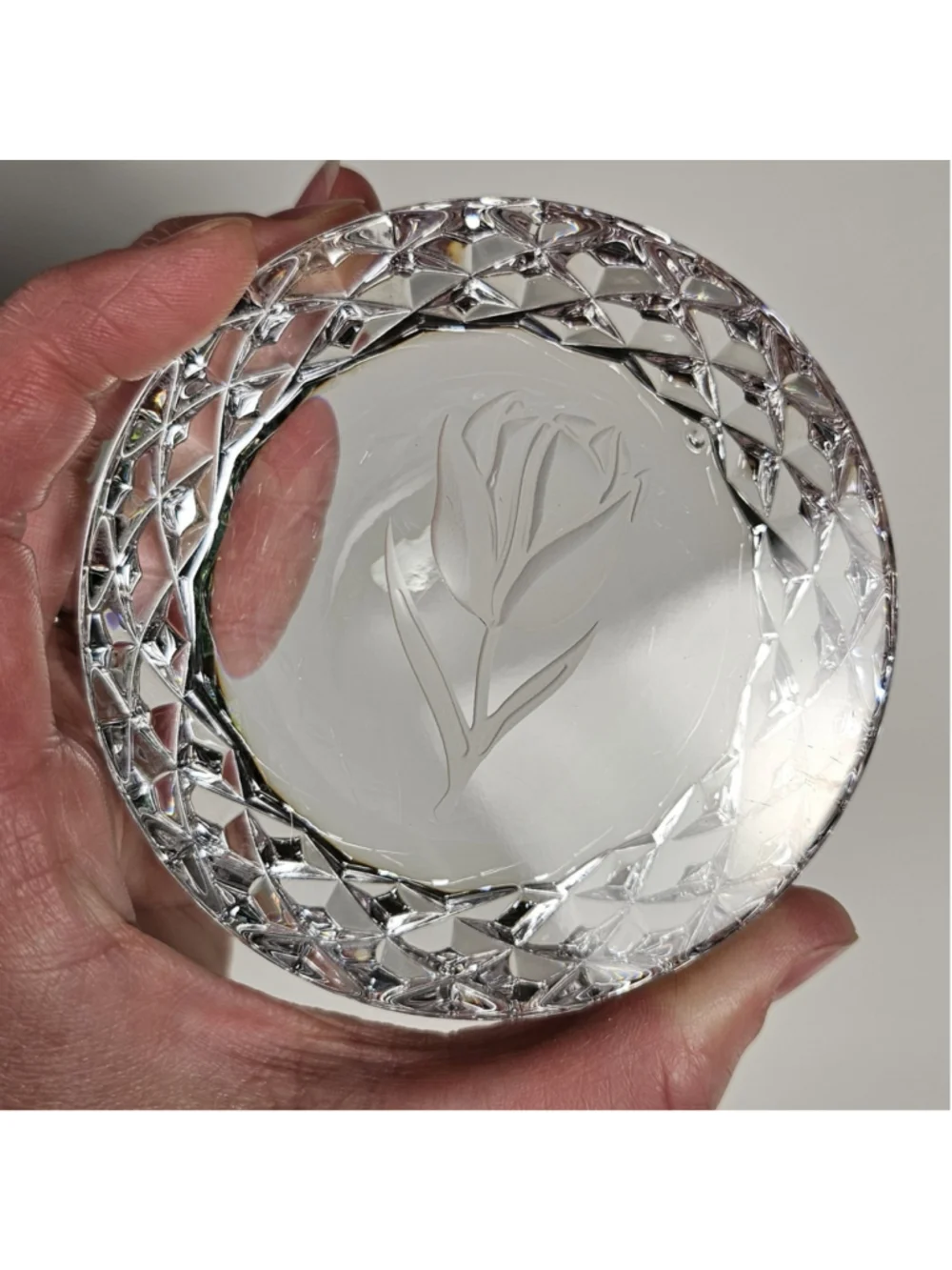 Waterford Crystal Round Domed Paperweight Frosted Intaglio Tulip Flower
